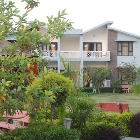Anand Corbett Aamod Resort & Spa Corbett National Park ภายนอก รูปภาพ