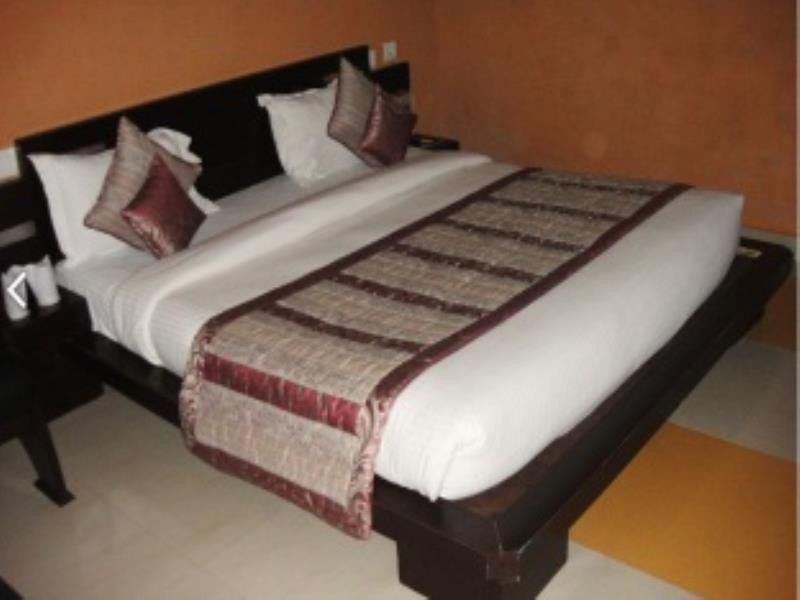 Anand Corbett Aamod Resort & Spa Corbett National Park ภายนอก รูปภาพ